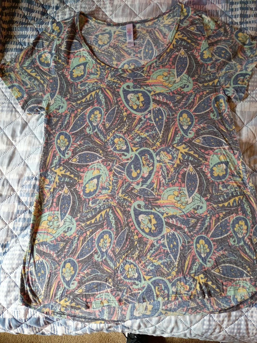 LuLaRoe Multicolor Paisley Scoop Neck Top in Mint, Yellow & Navy